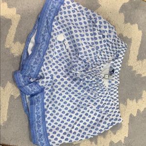 Vineyard Vines beach shorts